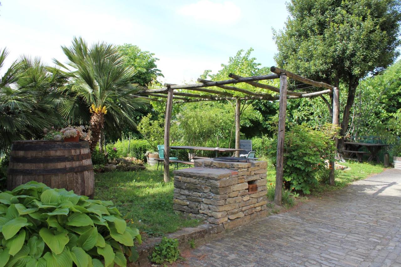 Agriturismo La Rovere Cossano Belbo Buitenkant foto