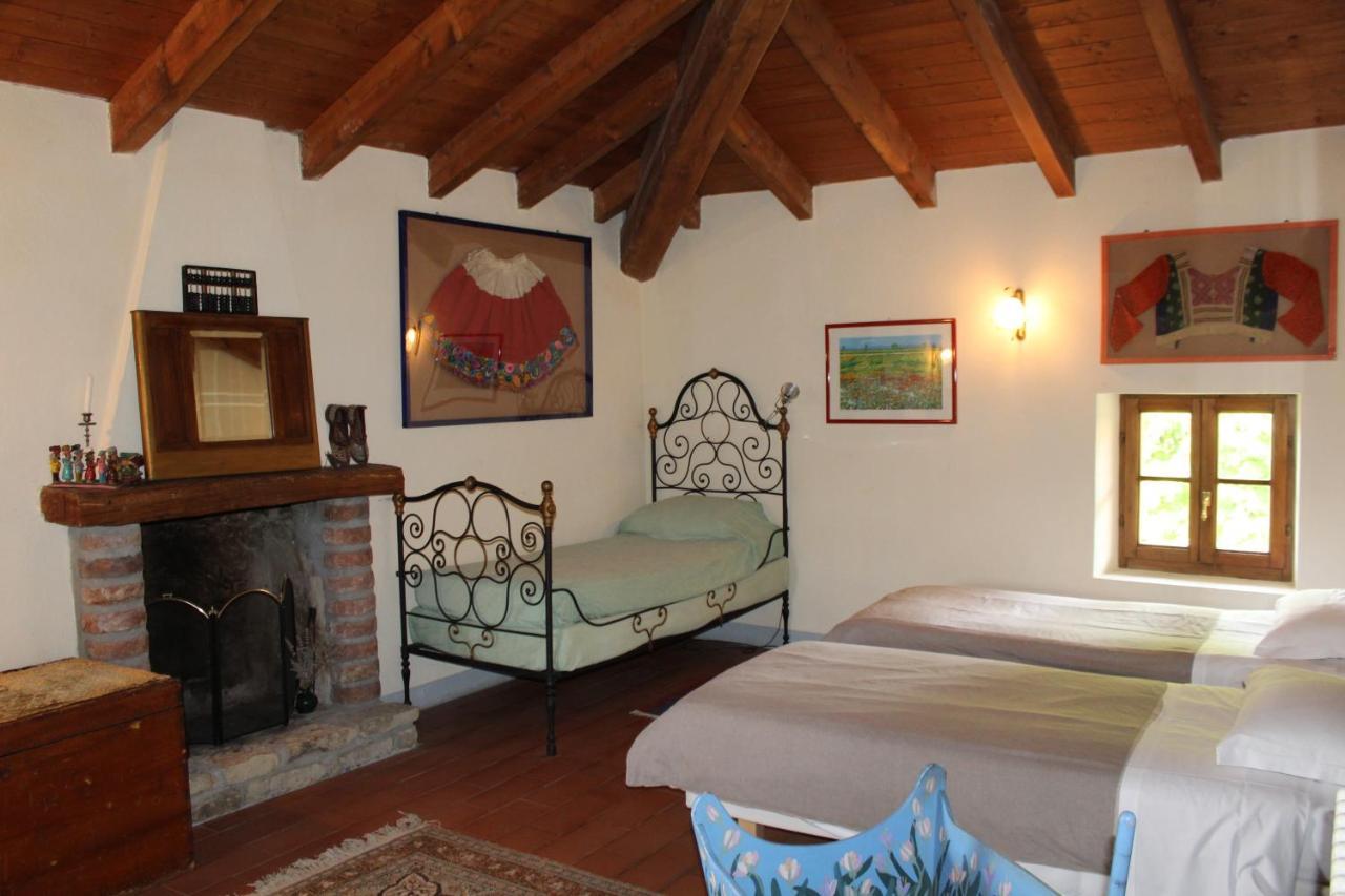 Agriturismo La Rovere Cossano Belbo Buitenkant foto